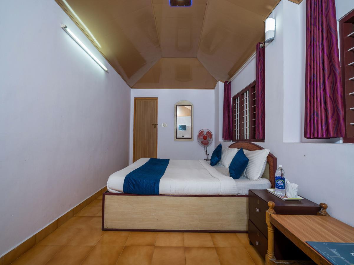 Oyo 10262 Hotel Munnar Rock Экстерьер фото