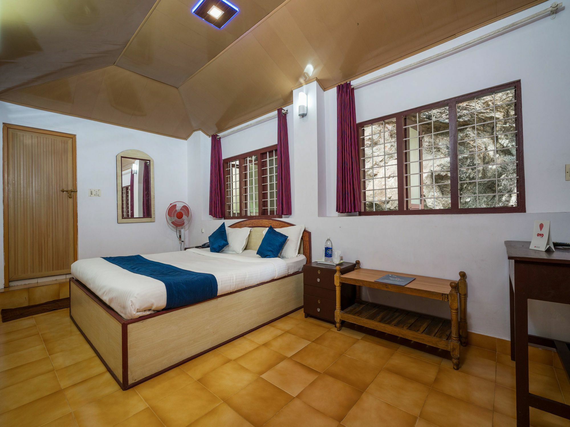 Oyo 10262 Hotel Munnar Rock Экстерьер фото