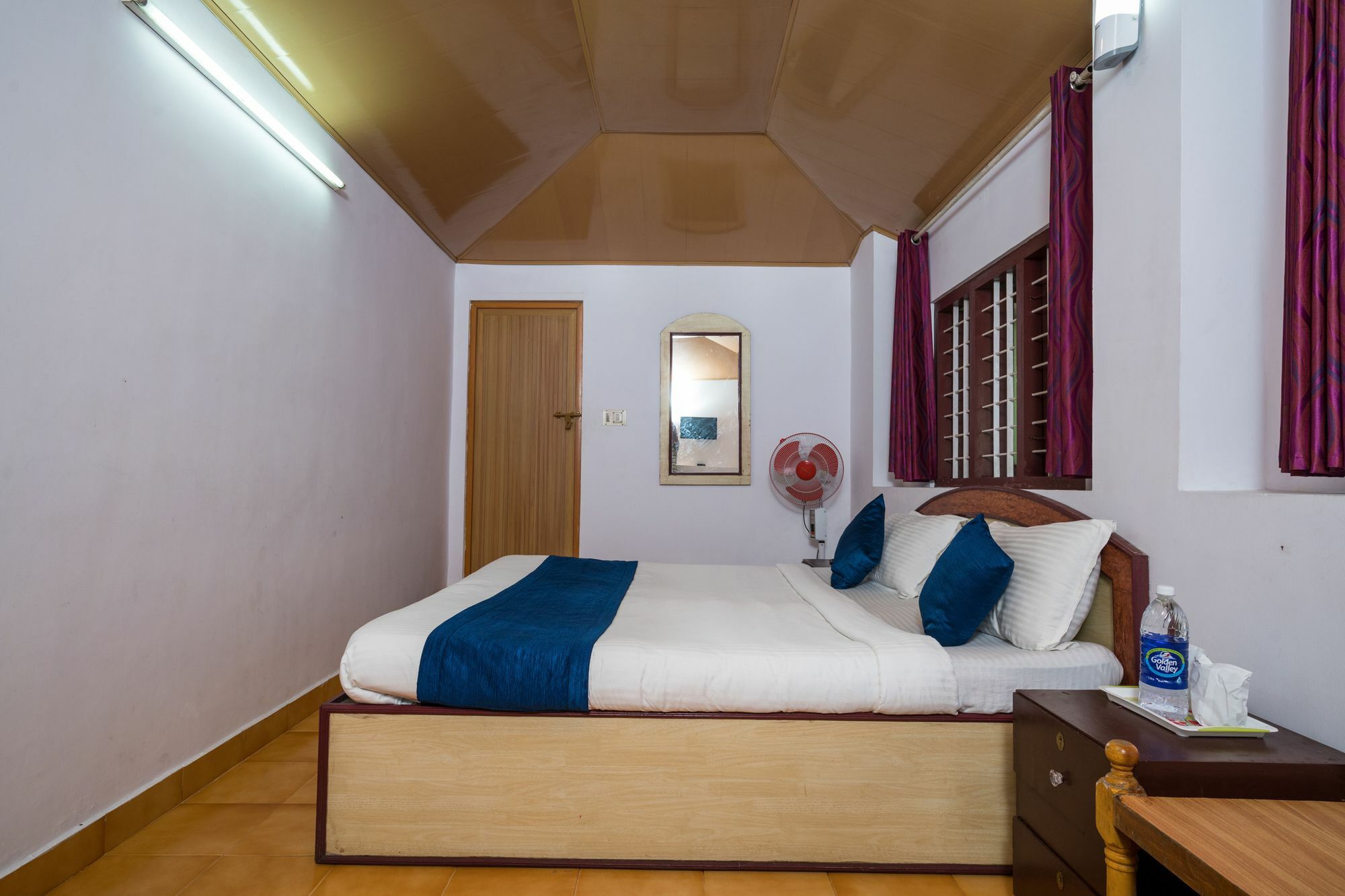 Oyo 10262 Hotel Munnar Rock Экстерьер фото