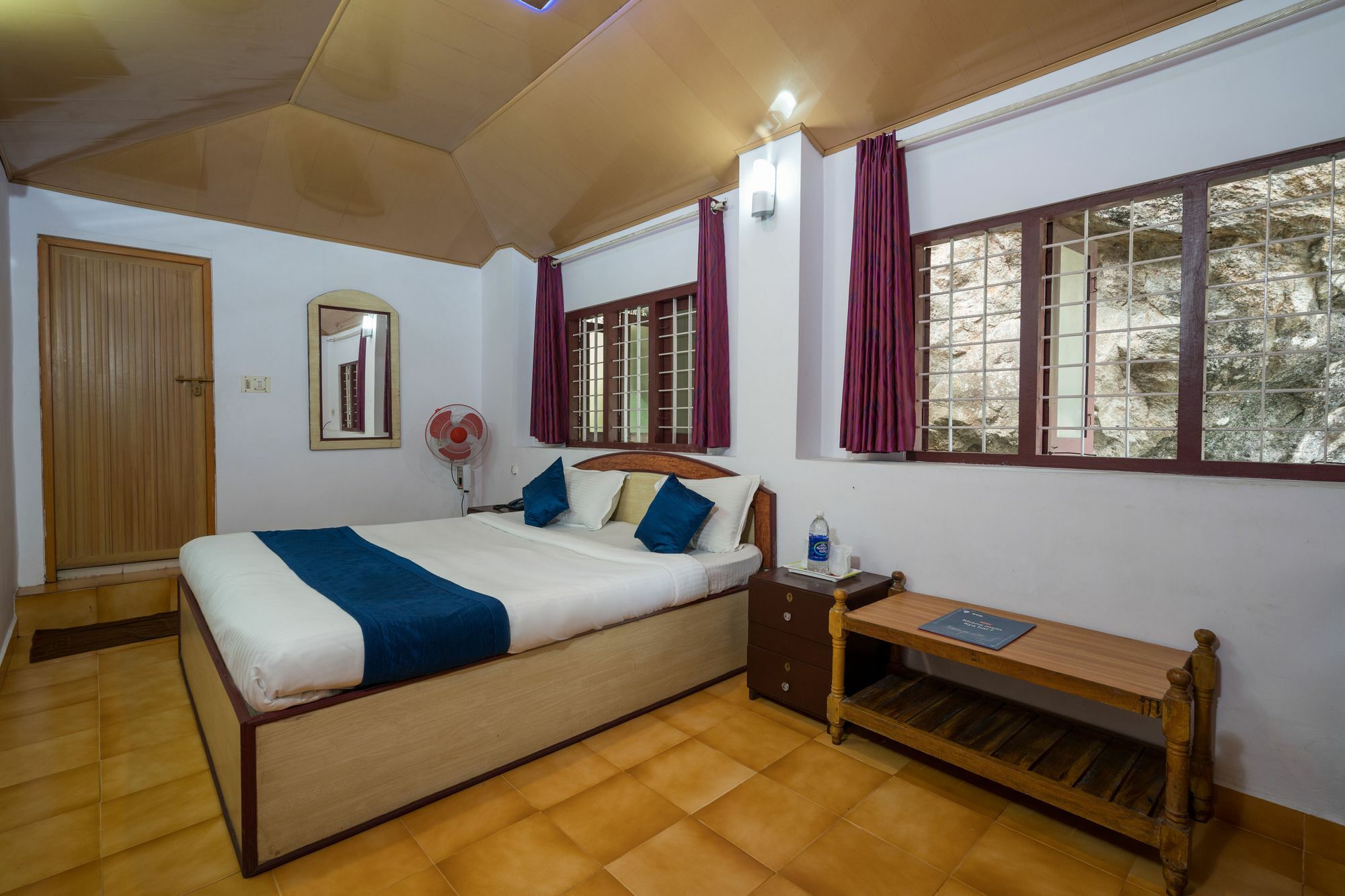 Oyo 10262 Hotel Munnar Rock Экстерьер фото